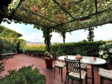 Florence Penthouse (sleeps 5) in Florence Historic center